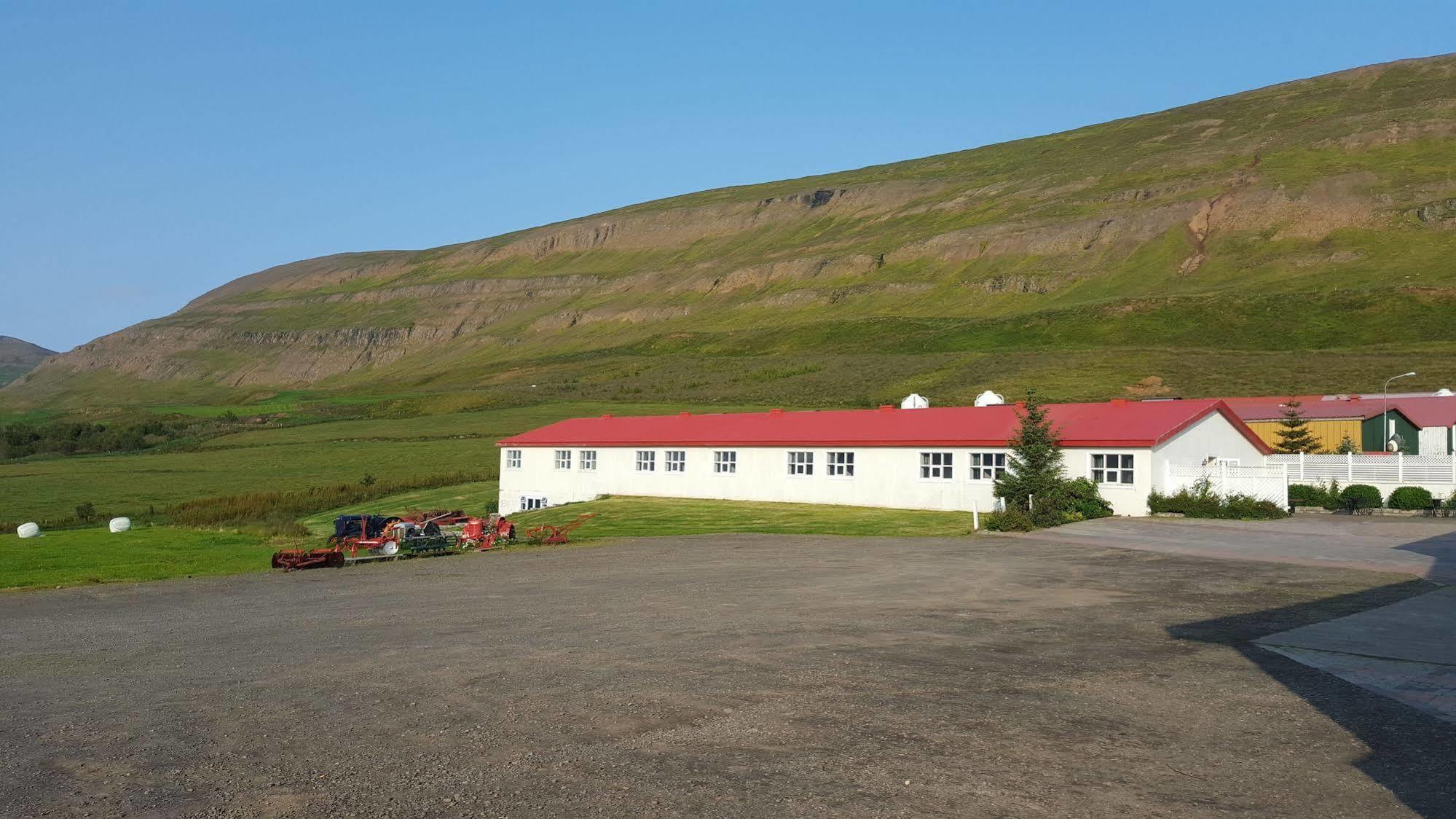 Hotel Sveinbjarnargerdi Svalbarthseyri Экстерьер фото
