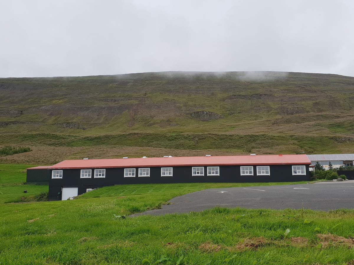 Hotel Sveinbjarnargerdi Svalbarthseyri Экстерьер фото